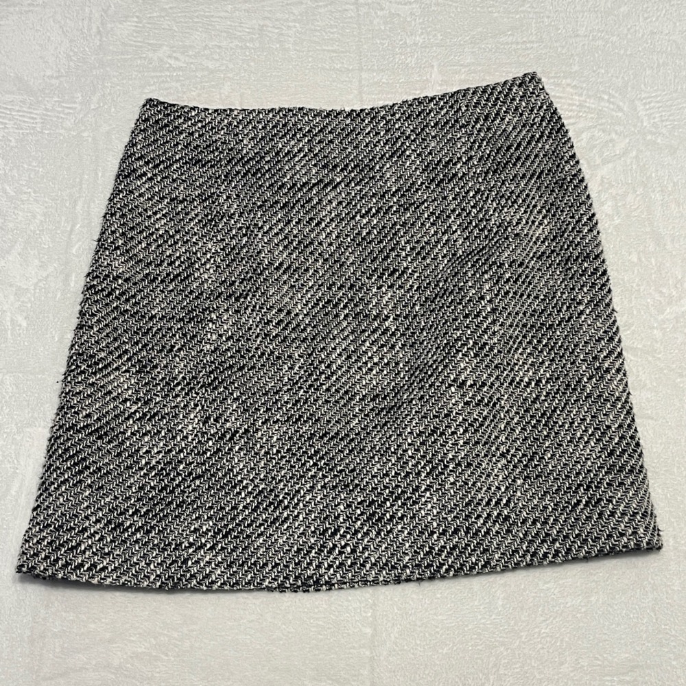 Ann Taylor LOFT Black White Tweed Zip Front Mini Skirt Size 6 Lined Workwear - Picture 8 of 9